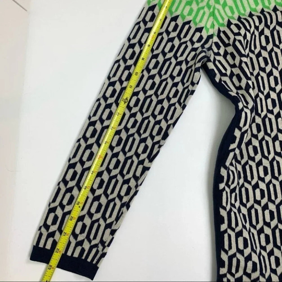 Juicy Couture Aquarius Geo Pullover 100%Wool XL - Picture 8 of 9